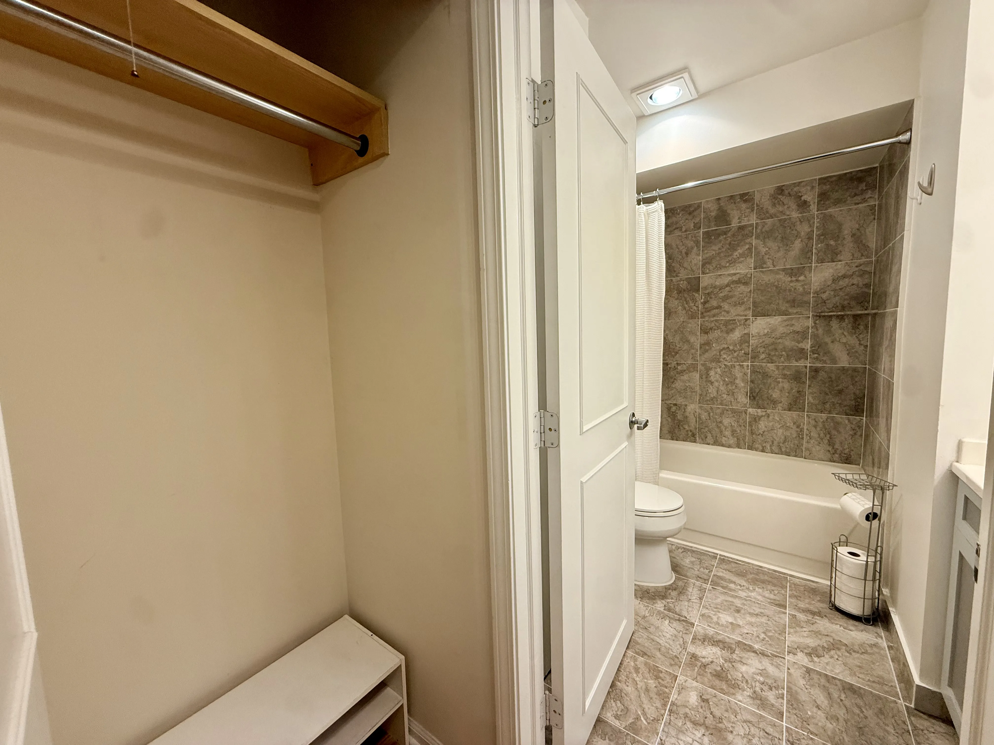 6102 N Sheridan Rd, , 60660, USA 60660-unit#208-Chicago-IL