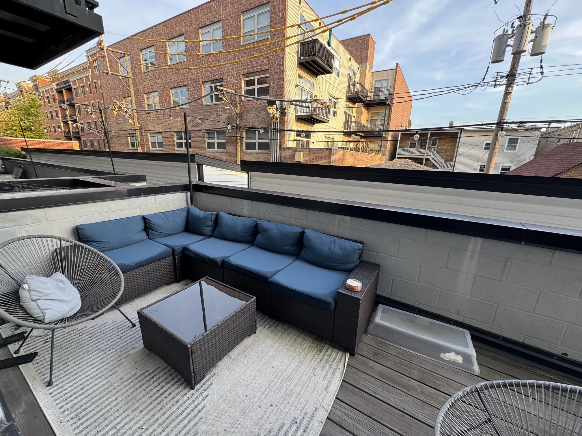 2307 W Wolfram St, ,  60618, USA 60618-unit#214-Chicago-IL