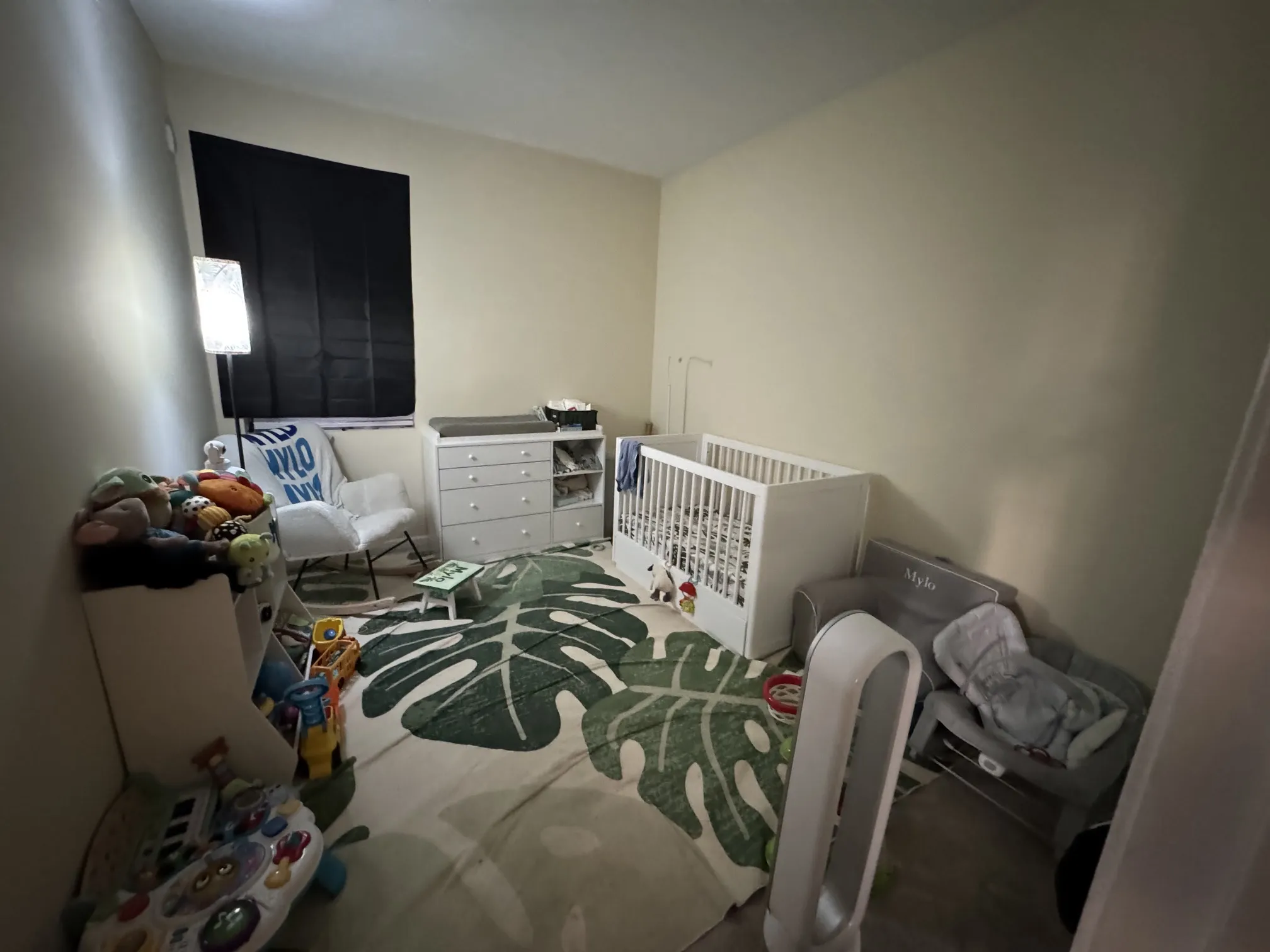 2307 W Wolfram St, ,  60618, USA 60618-unit#214-Chicago-IL
