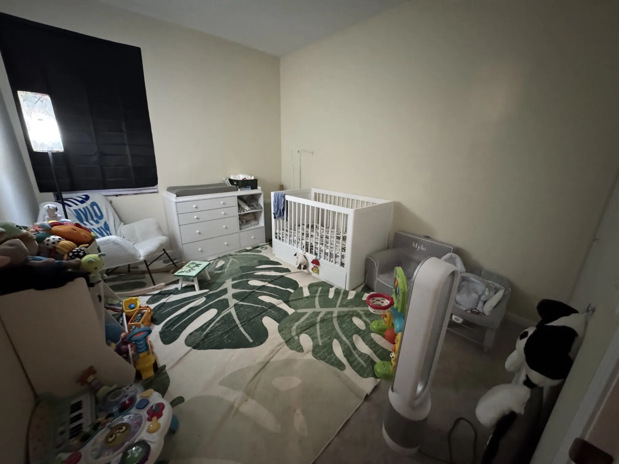 2307 W Wolfram St, ,  60618, USA 60618-unit#214-Chicago-IL