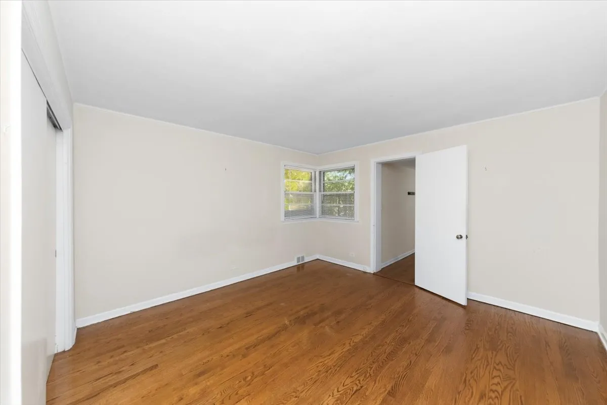 8943 Ewing Ave, ,  60203, USA 60203-Evanston-IL