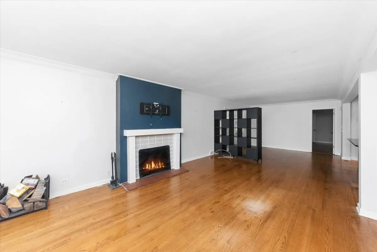 8943 Ewing Ave, ,  60203, USA 60203-Evanston-IL
