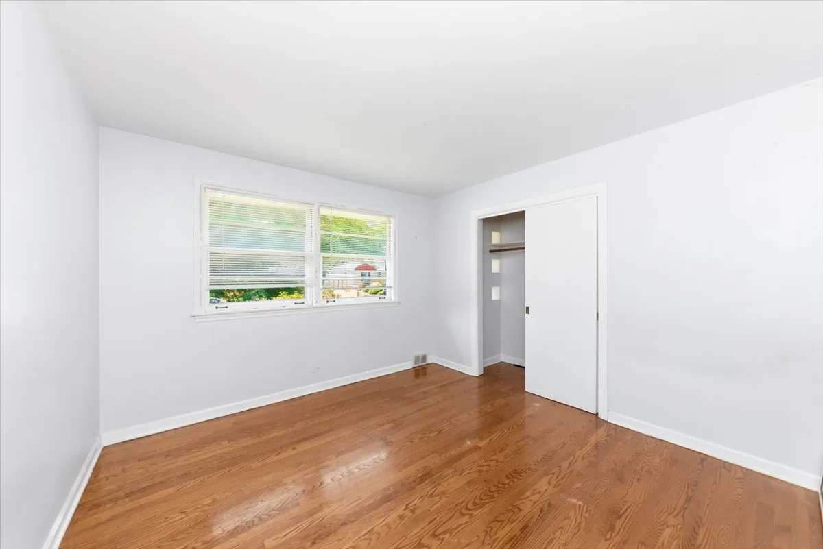 8943 Ewing Ave, ,  60203, USA 60203-Evanston-IL