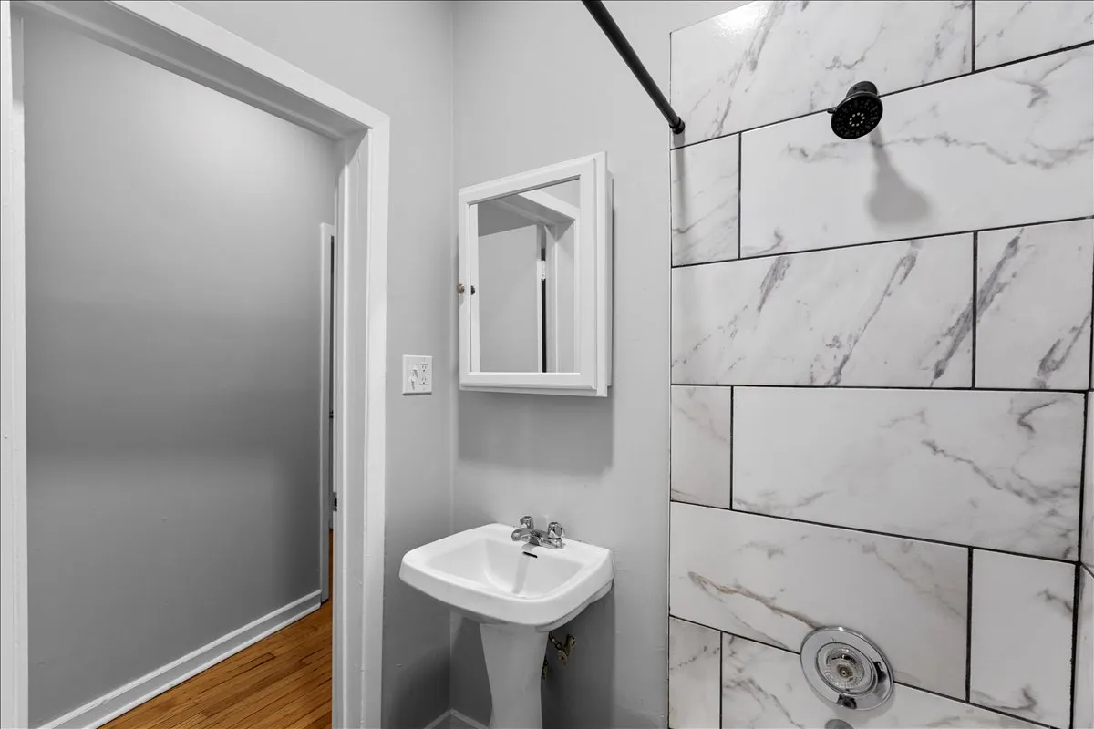 5018 S Blackstone Ave, ,  60615, USA 60615-unit#101-Chicago-IL