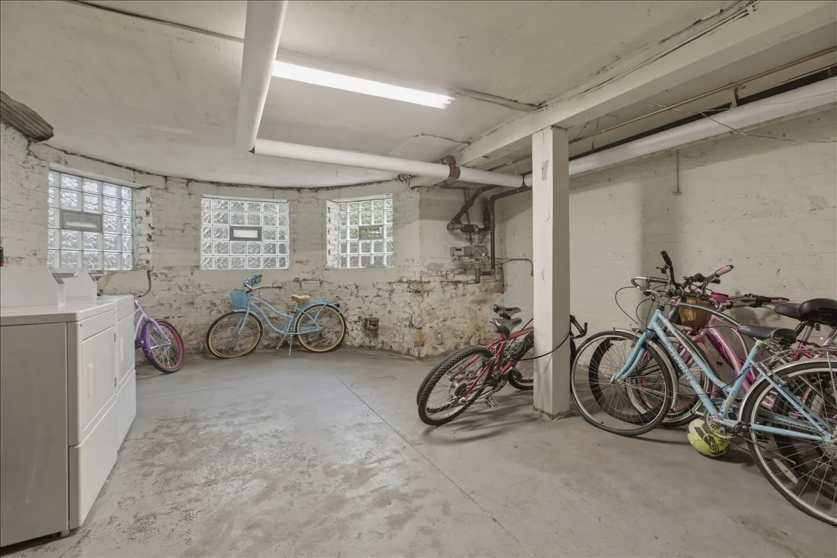5018 S Blackstone Ave, ,  60615, USA 60615-unit#101-Chicago-IL