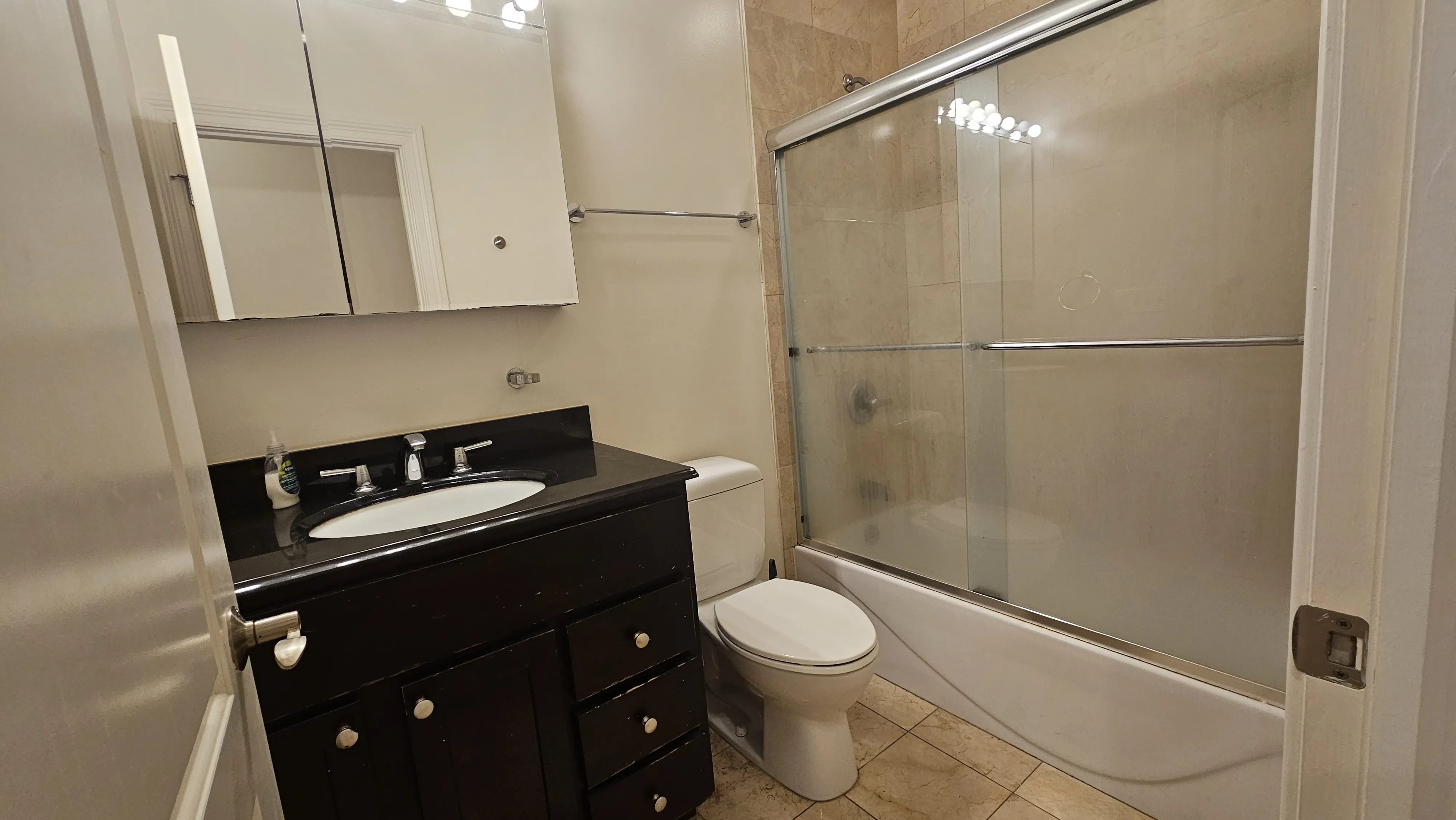 3337 N Halsted St, ,  60657, USA 60657-unit#2-Chicago-IL