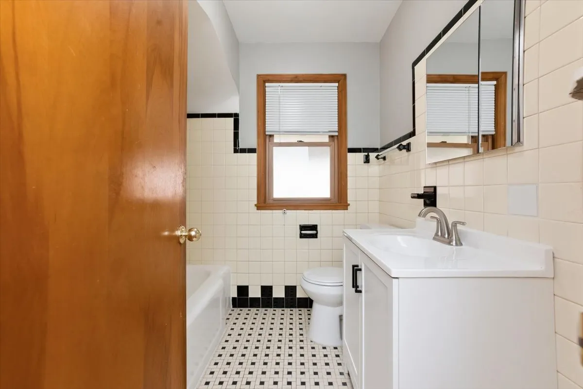 7117 W Armitage Ave, , 60707, USA 60707-Chicago-IL