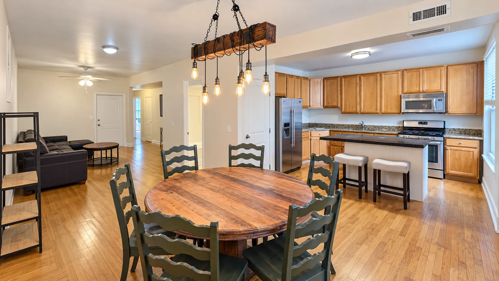 1214 W Belmont Ave, , 60657, USA 60657-unit#2S-Chicago-IL