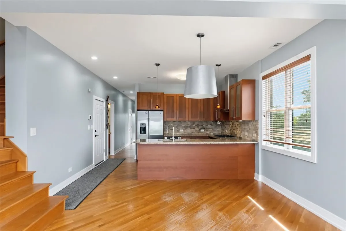 6531 S Woodlawn Ave, , 60637, USA 60637-unit#4S-Chicago-IL