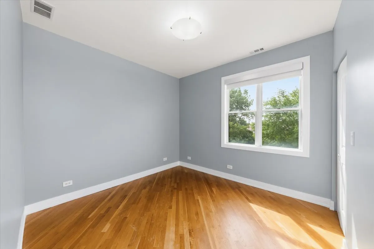 6531 S Woodlawn Ave, , 60637, USA 60637-unit#4S-Chicago-IL