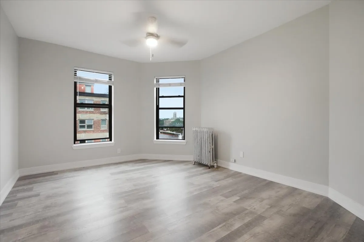 6214 S Dorchester Ave, , 60637, USA 60637-unit#4-Chicago-IL