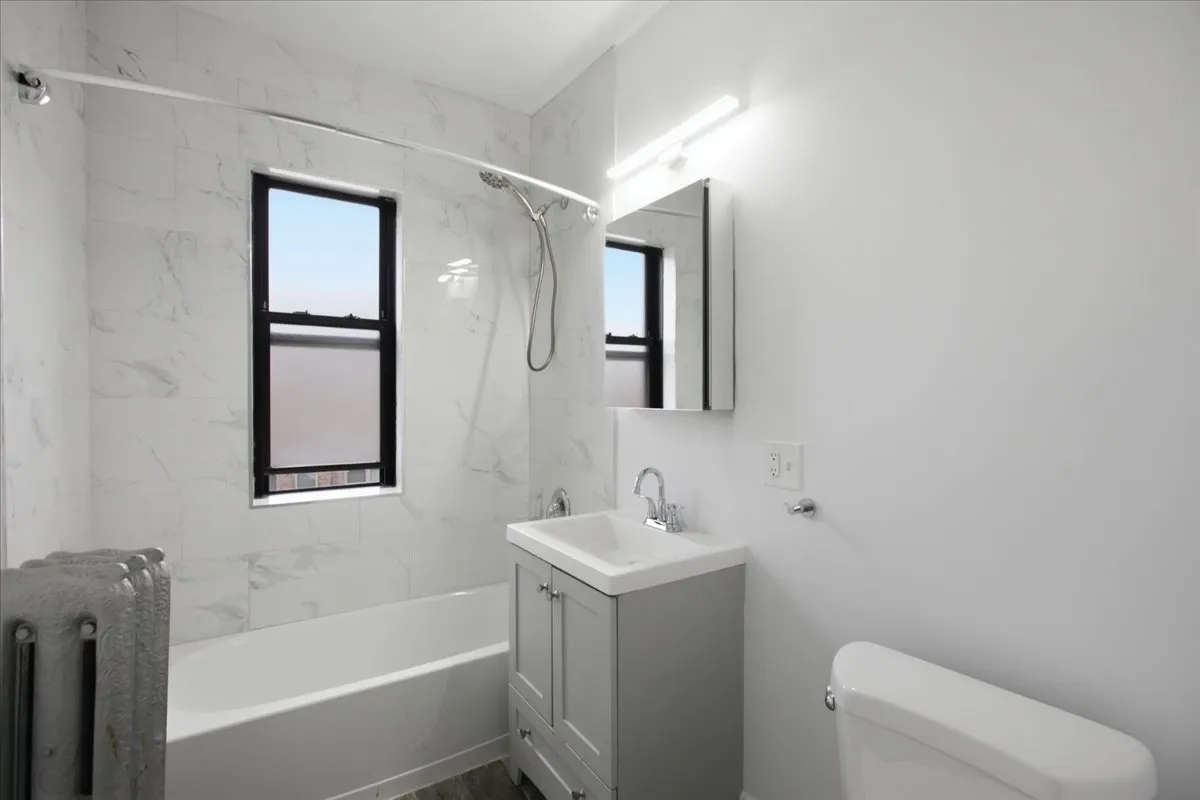6214 S Dorchester Ave, , 60637, USA 60637-unit#4-Chicago-IL