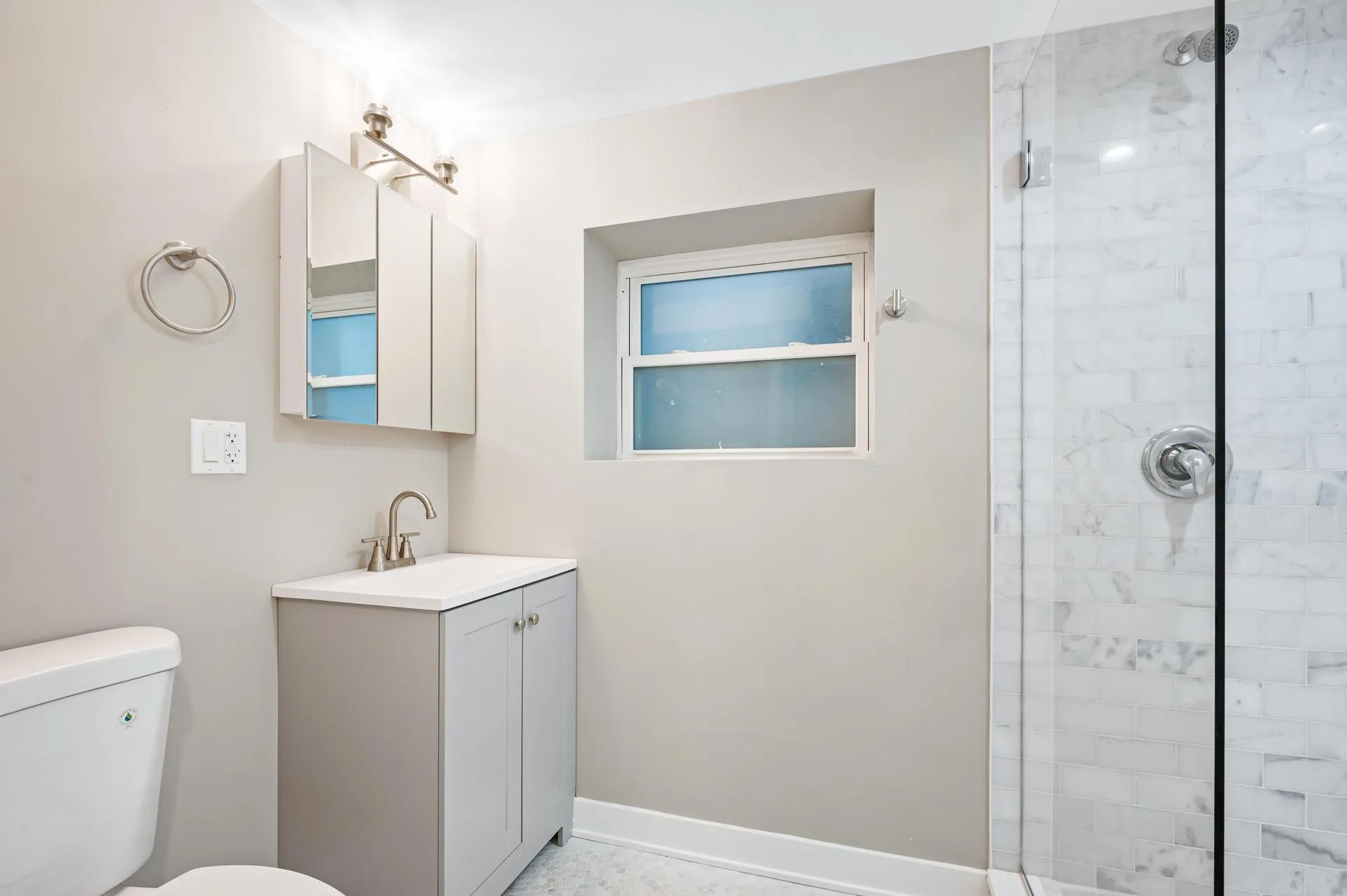 1756 W School St, ,  60657, USA 60657-unit#G-Chicago-IL