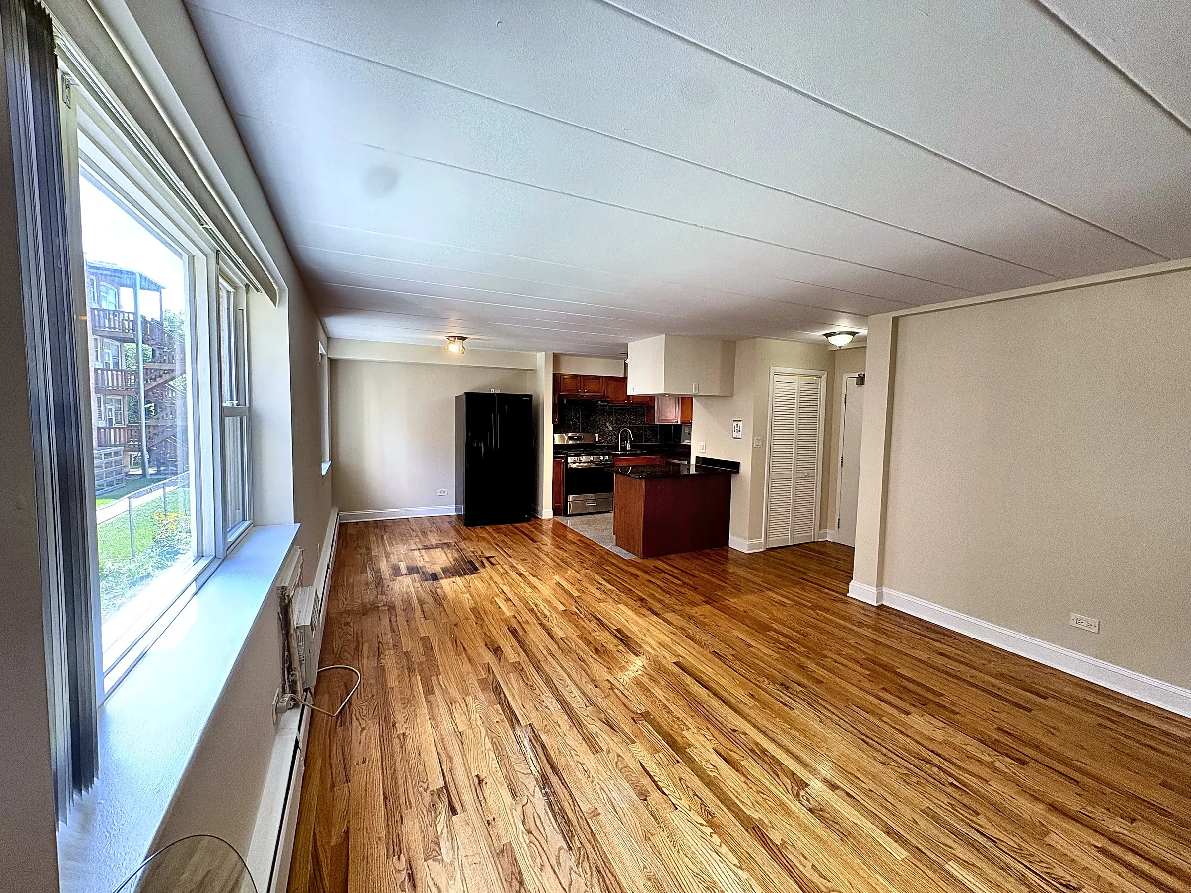 2115 W Farwell Ave, , 60645, USA 60645-unit#202-Chicago-IL
