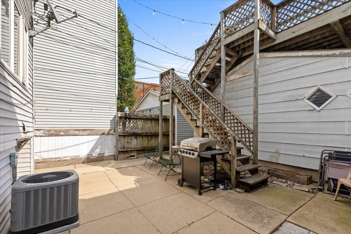 1421 W Fletcher St, , 60657, USA 60657-unit#2F-Chicago-IL