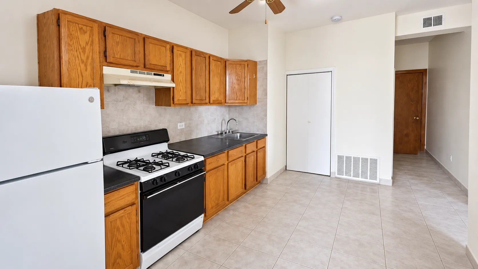 3133 W Augusta Blvd, , 60622, USA 60622-unit#1RE-Chicago-IL