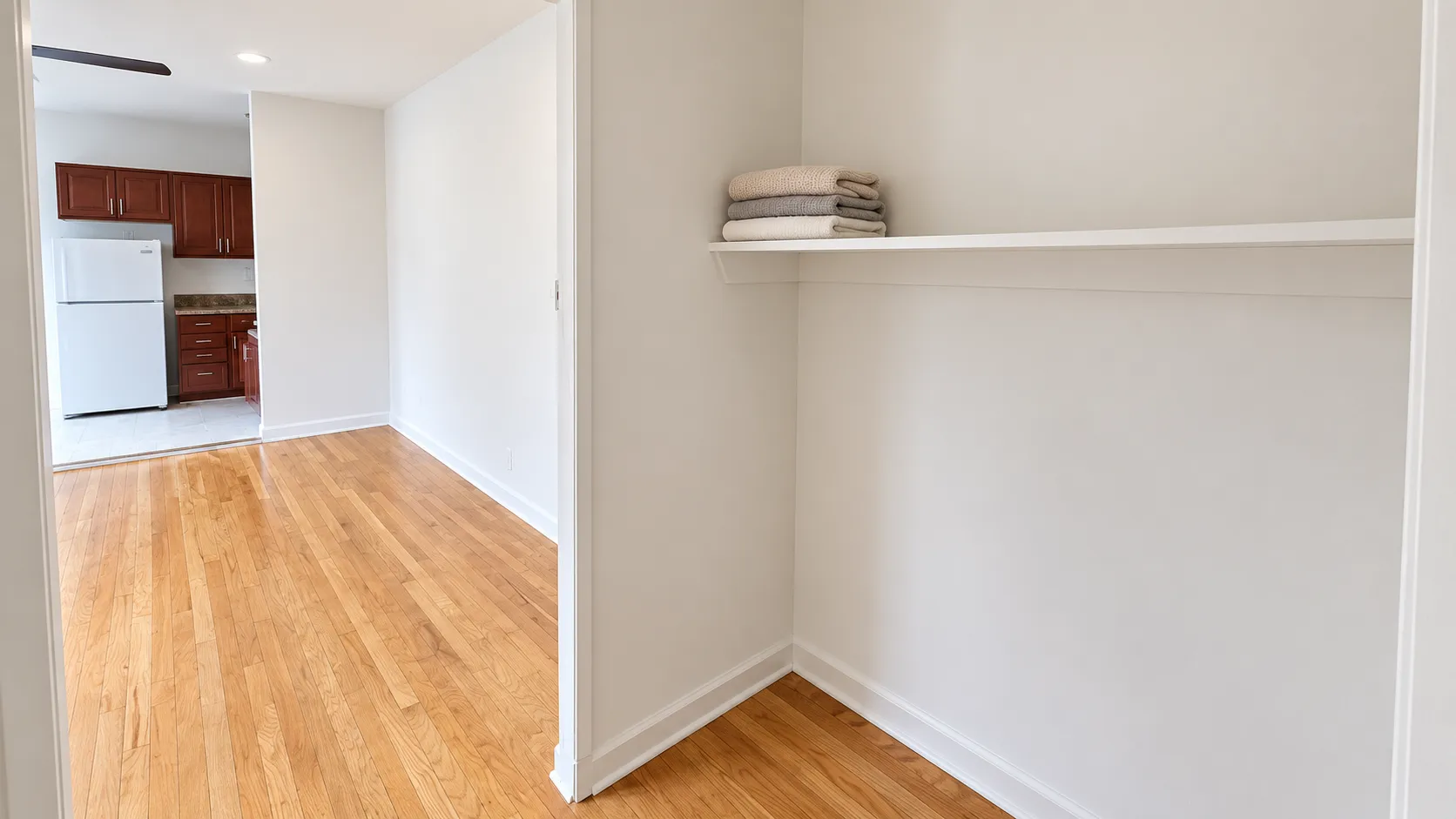 1635 W Morse Ave, , 60626, USA 60626-unit#209-Chicago-IL