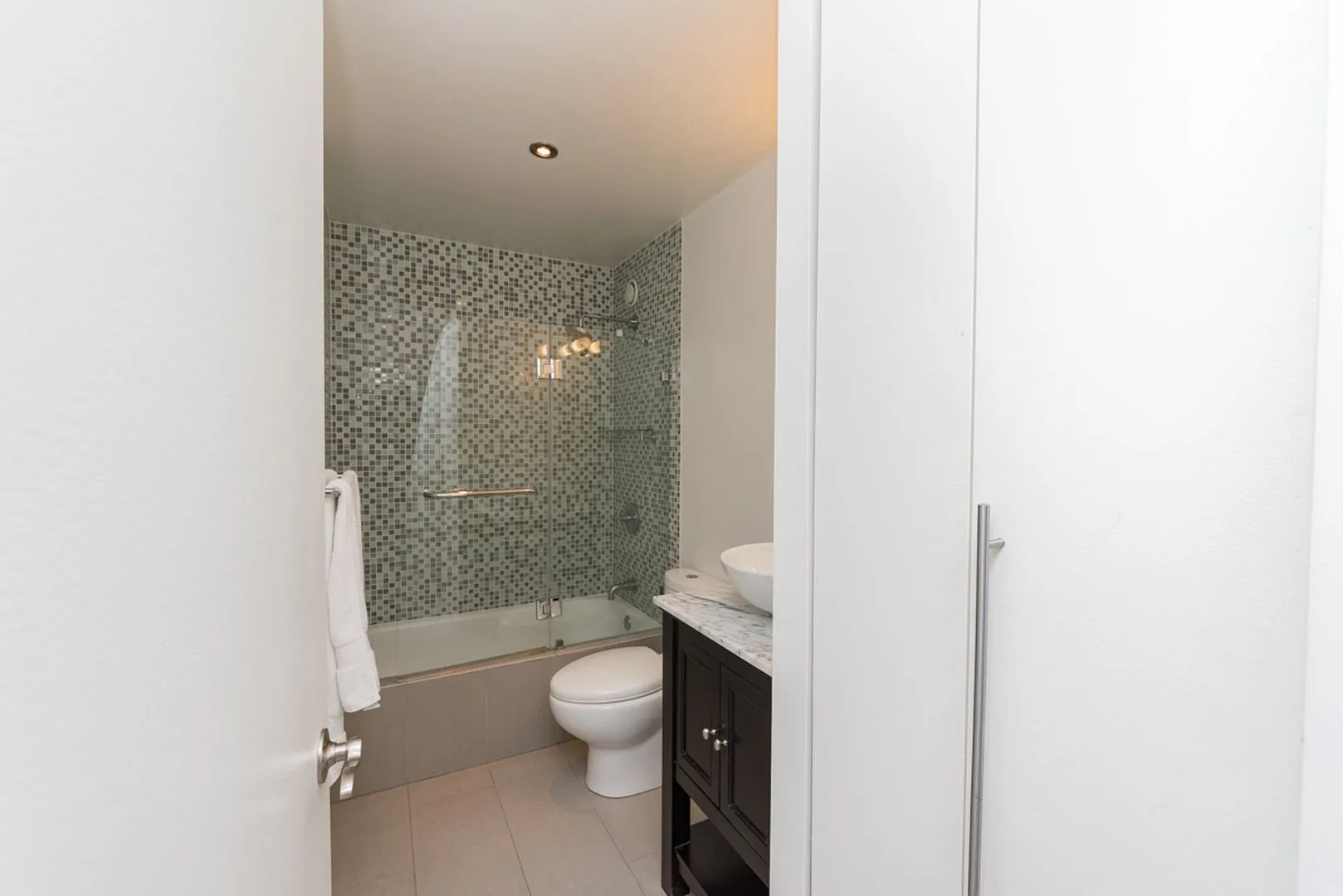 211 E Ohio St, , 60611, USA 60611-unit#618-Chicago-IL