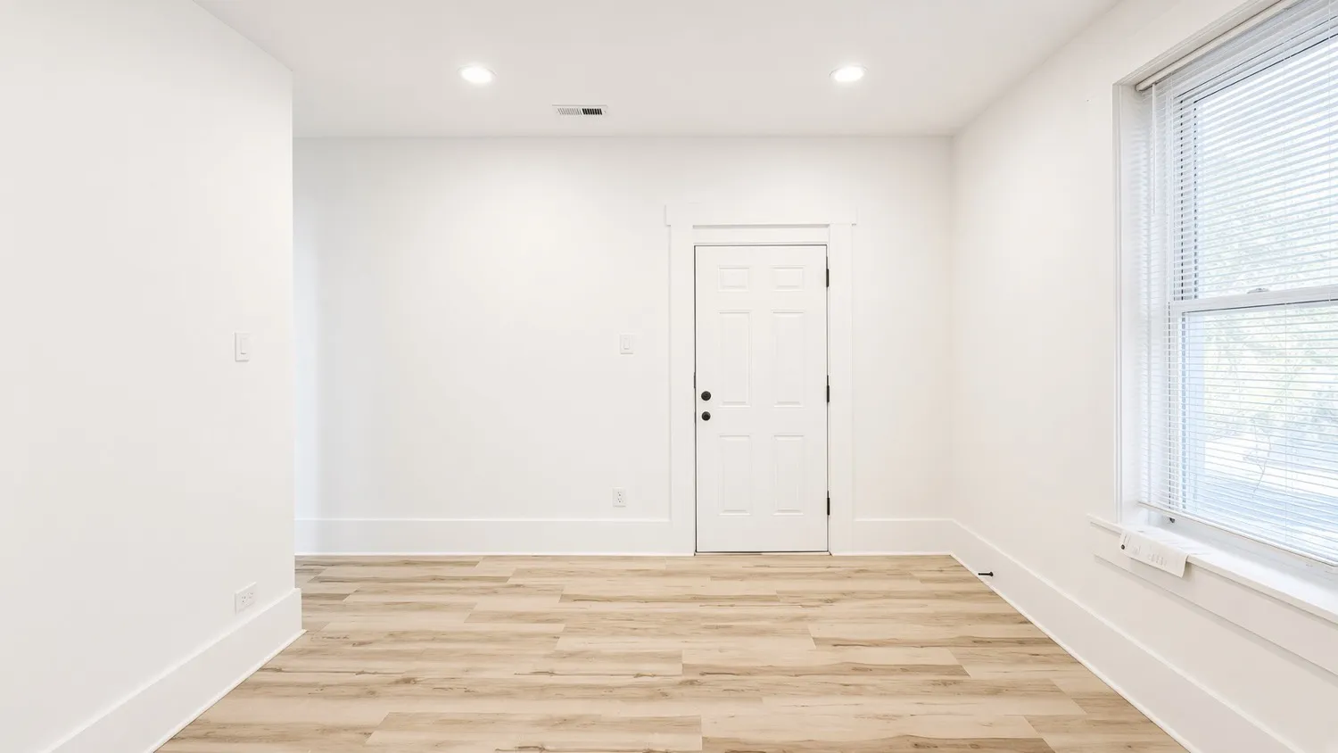 4347 W Irving Park Rd, , 60641, USA 60641-unit#2E-Chicago-IL