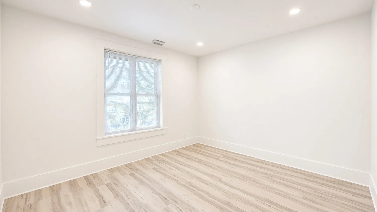 4347 W Irving Park Rd, , 60641, USA 60641-unit#2E-Chicago-IL