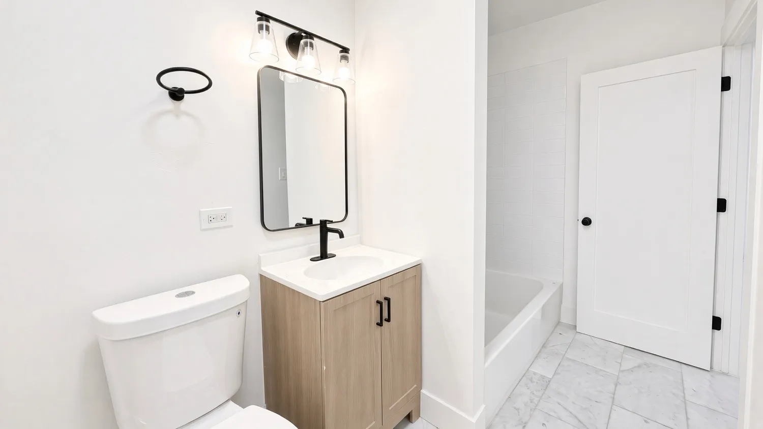 4347 W Irving Park Rd, , 60641, USA 60641-unit#2E-Chicago-IL