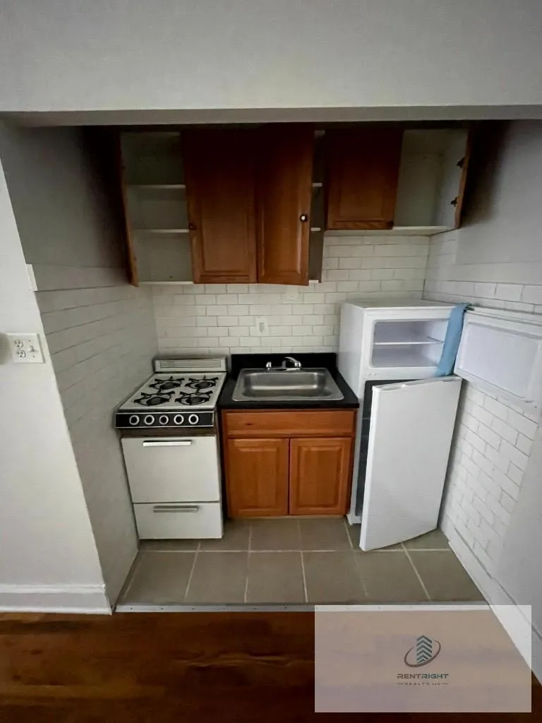 4915 W Belle Plaine Ave, , 60641, USA 60641-unit#4915-216-Chicago-IL