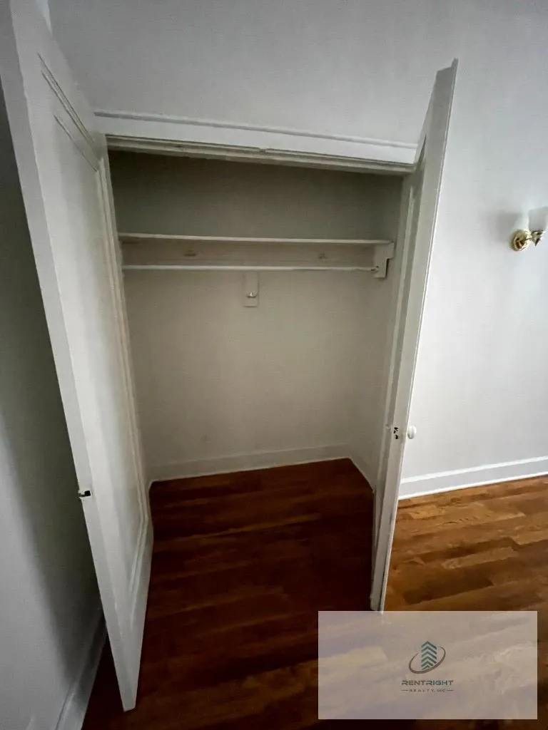 4915 W Belle Plaine Ave, , 60641, USA 60641-unit#4915-216-Chicago-IL