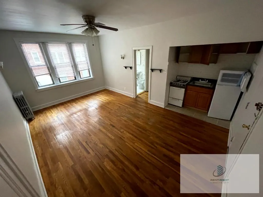 4915 W Belle Plaine Ave, , 60641, USA 60641-unit#4915-216-Chicago-IL