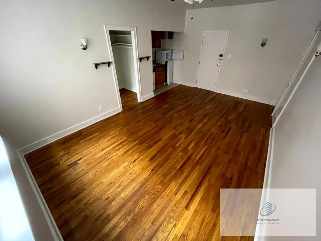 4915 W Belle Plaine Ave, , 60641, USA 60641-unit#4915-216-Chicago-IL