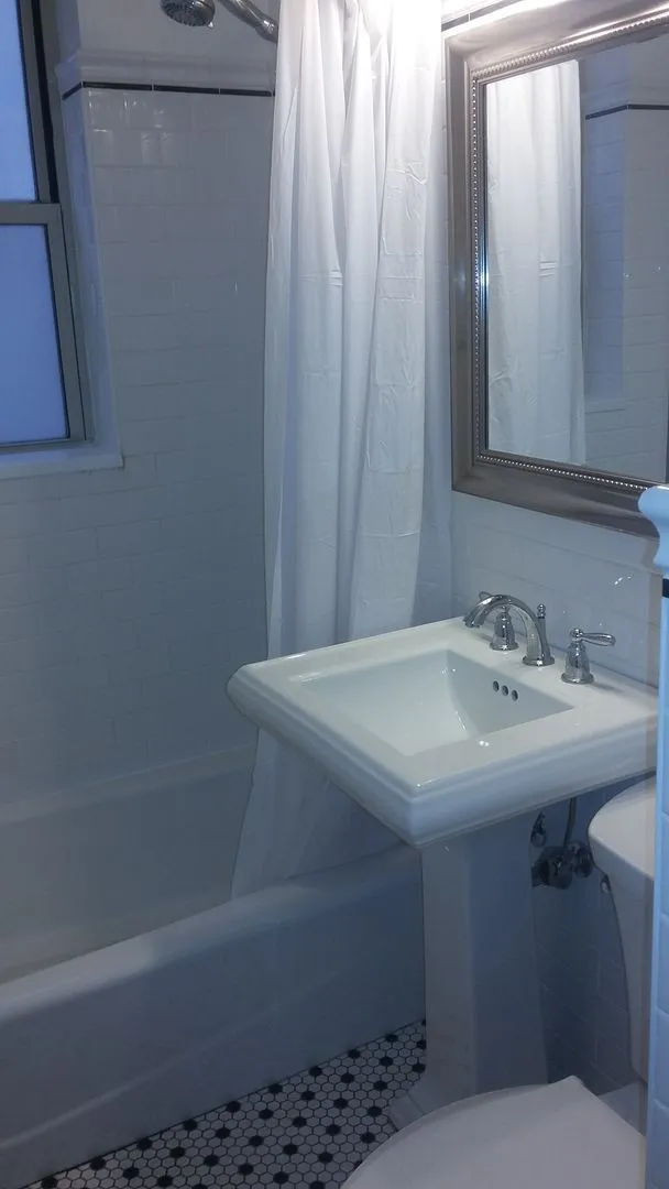 2317 W Chase Ave, , 60645, USA 60645-unit#19-1-Chicago-IL