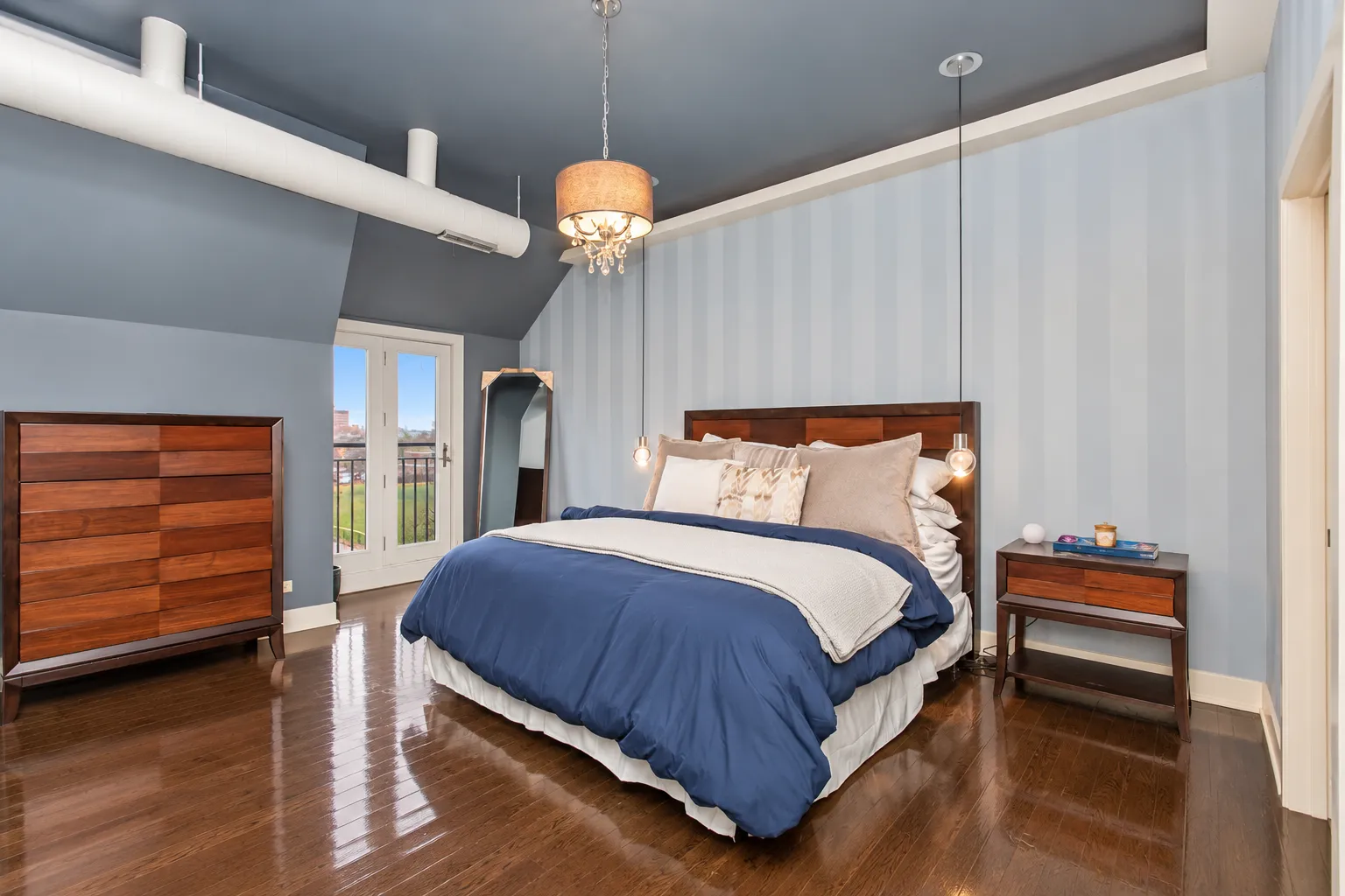 4234 S Ellis Ave, ,  60653, USA 60653-unit#4B-Chicago-IL