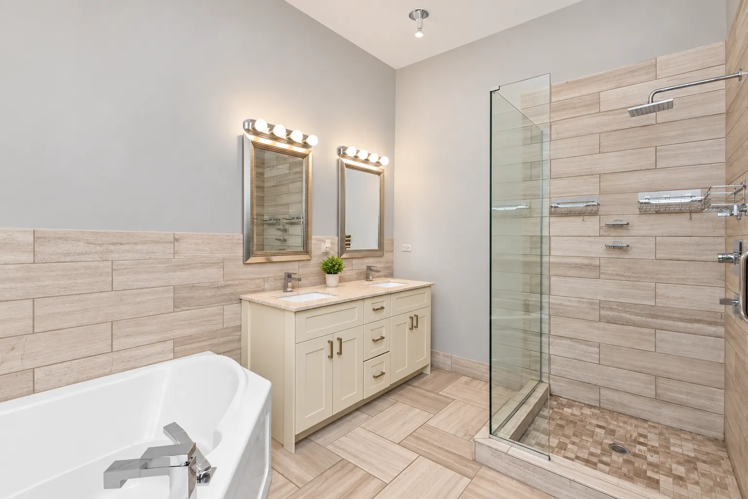 4234 S Ellis Ave, ,  60653, USA 60653-unit#4B-Chicago-IL