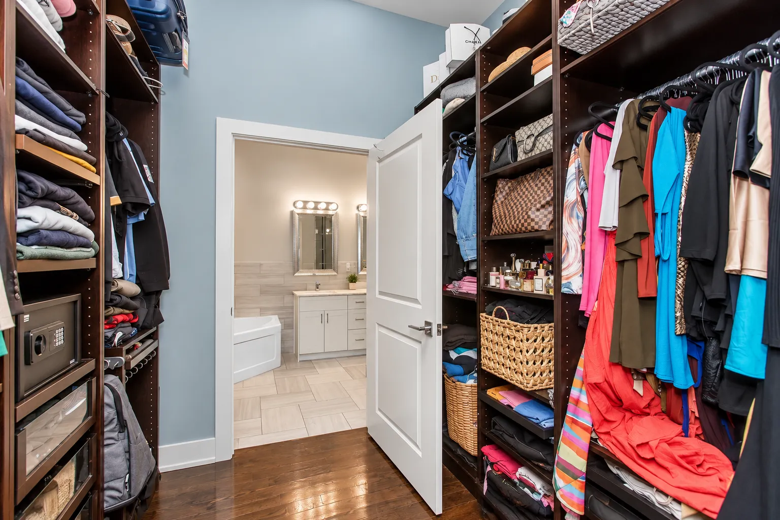 4234 S Ellis Ave, ,  60653, USA 60653-unit#4B-Chicago-IL