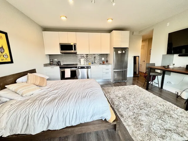 2407 W Eastwood Ave, , 60625, USA 60625-unit#402-Chicago-IL