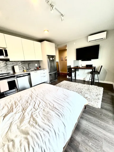 2407 W Eastwood Ave, , 60625, USA 60625-unit#402-Chicago-IL