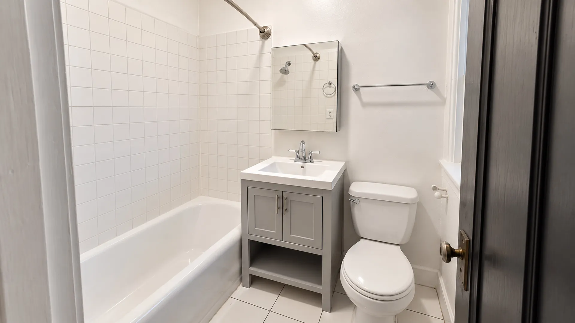 2336 W Addison St, , 60618, USA 60618-unit#H2-Chicago-IL