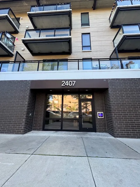 2407 W Eastwood Ave, Chicago, 60625, USA 60625-unit#405-CHICAGO-IL