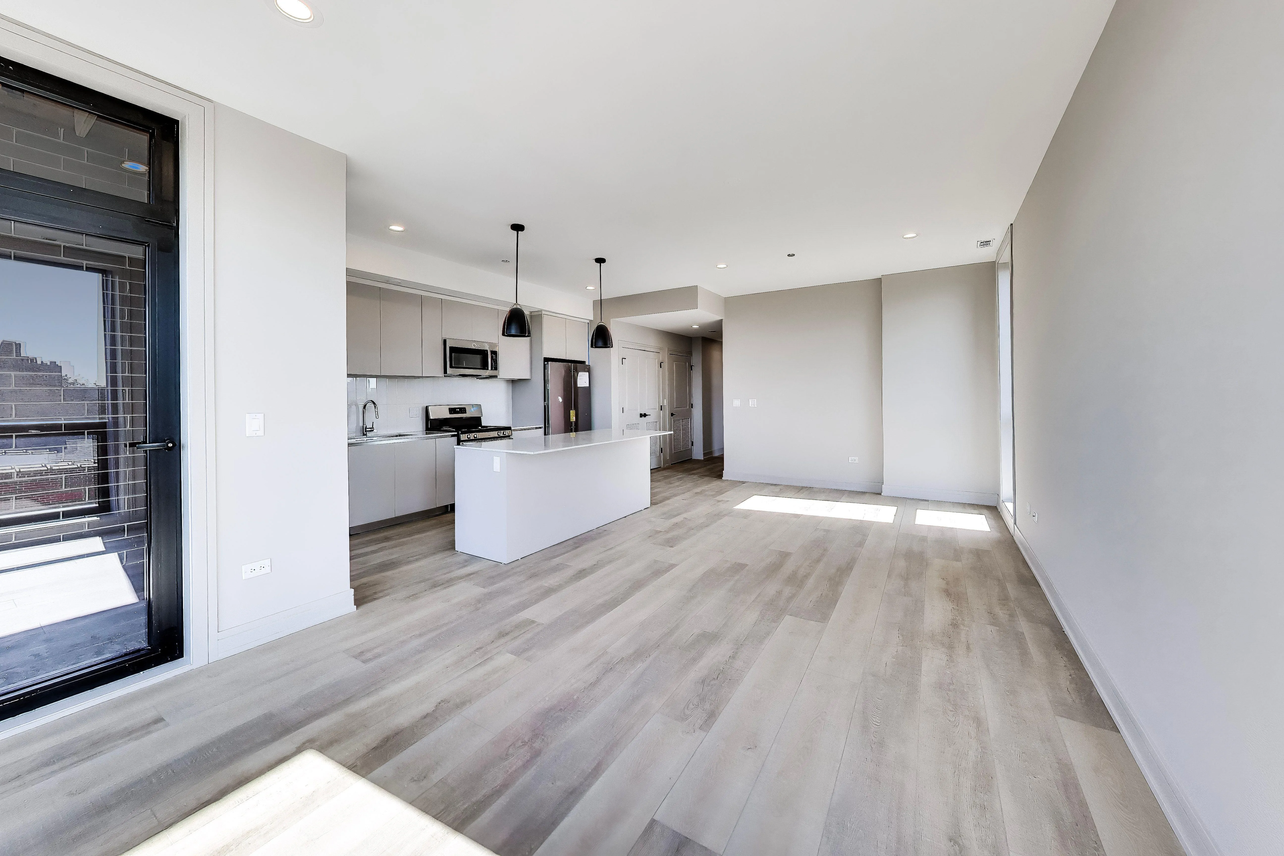 3645 S Michigan Ave, ,  60653, USA 60653-unit#1S-Chicago-IL