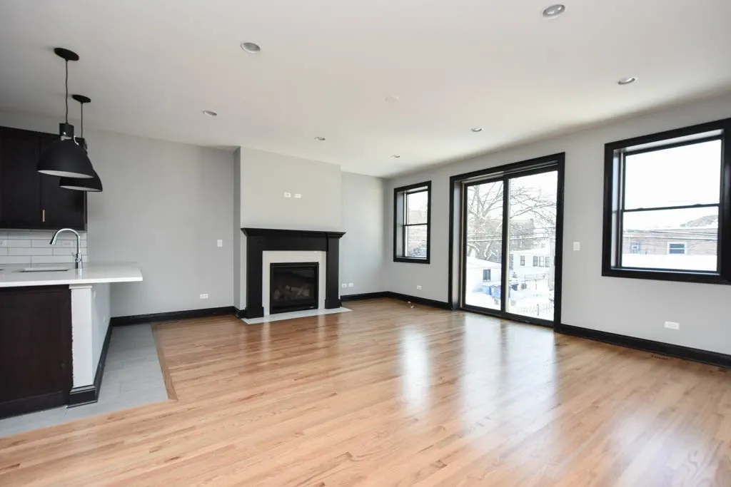 3923 N Ashland Ave, , 60613, USA 60707-unit#A-Chicago-IL