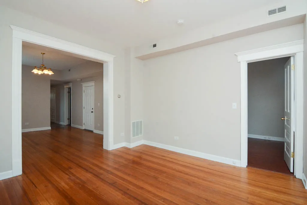 2143 W  Ave, ,  60622, USA 60622-unit#3-Chicago-IL