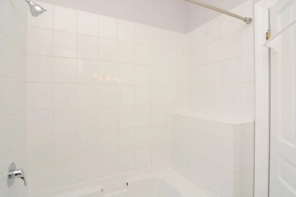 2143 W  Ave, ,  60622, USA 60622-unit#3-Chicago-IL