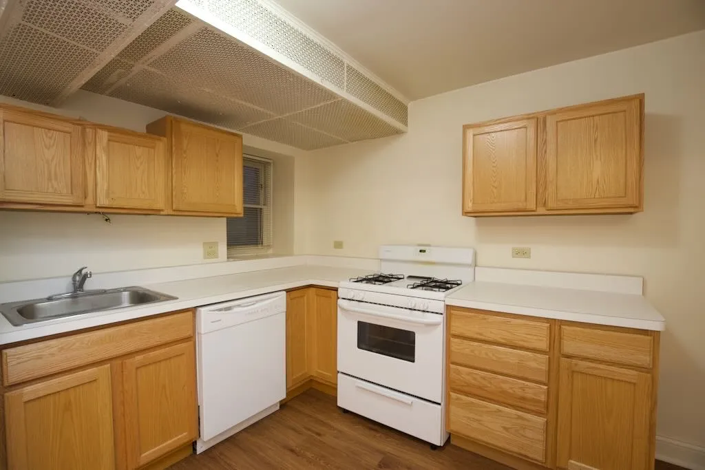 626 W Wellington Ave, ,  60657, USA 60657-unit#GR-Chicago-IL