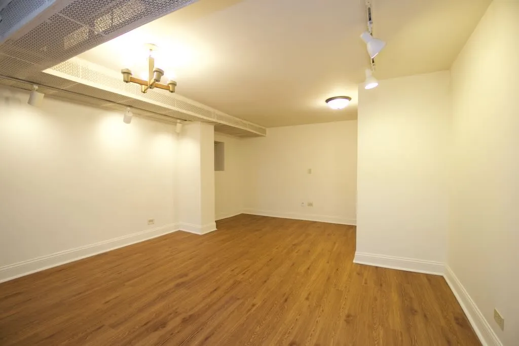 626 W Wellington Ave, ,  60657, USA 60657-unit#GR-Chicago-IL