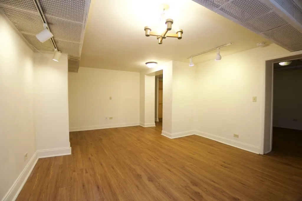 626 W Wellington Ave, ,  60657, USA 60657-unit#GR-Chicago-IL