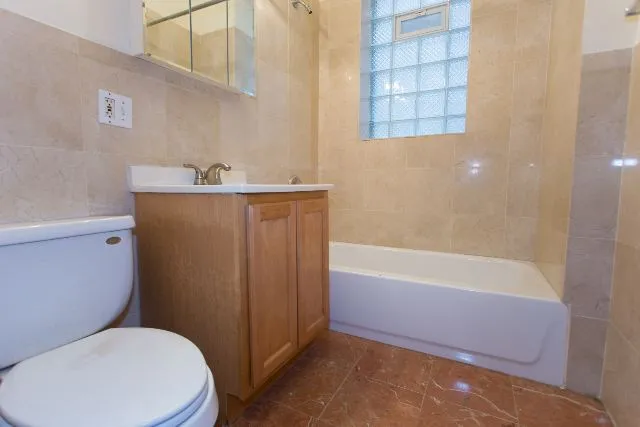 2138 W  Ave, ,  60622, USA 60622-unit#2F-Chicago-IL