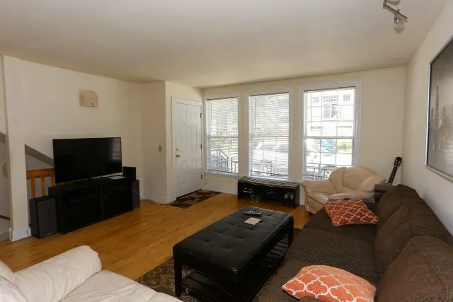 1059 W Fry St, ,  60642, USA 60642-unit#1-Chicago-IL