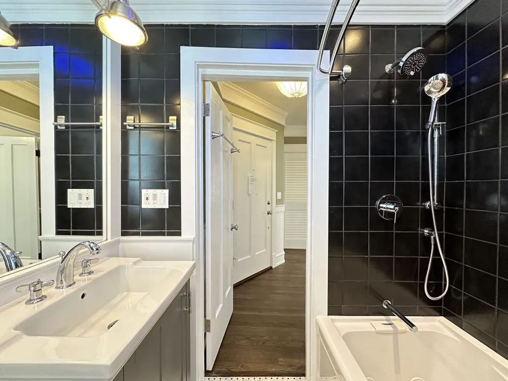 1653 W Gregory St, , 60640, USA 60640-unit#3-Chicago-IL