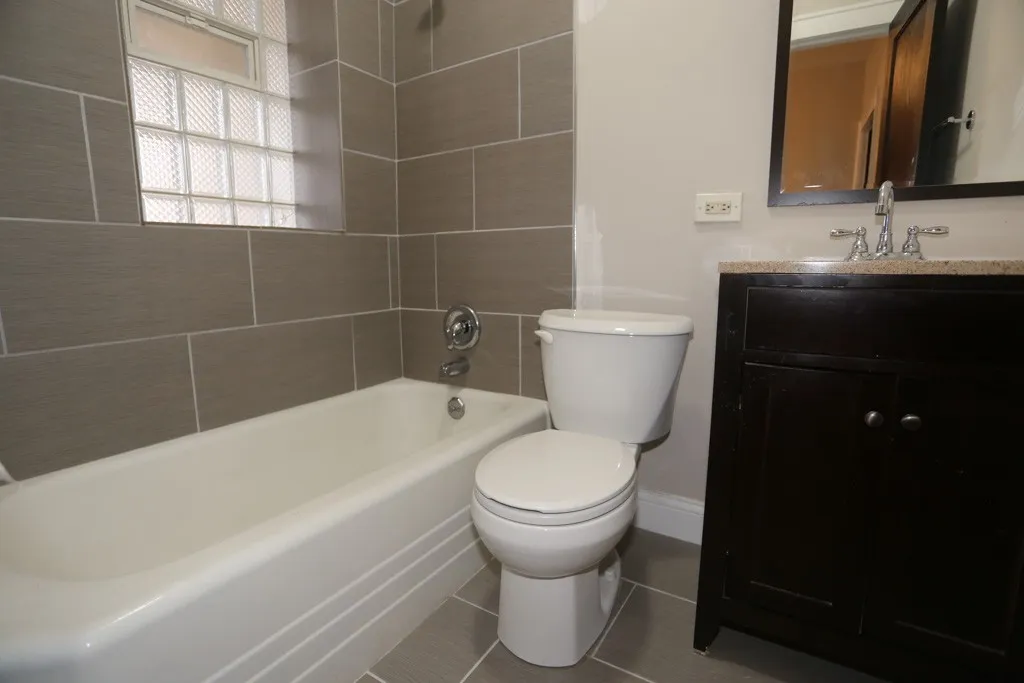 3825 N Drake Ave, , 60618, USA 60618-unit#1-Chicago-IL