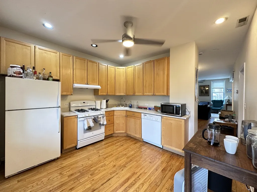 1738 W Nelson St, , 60657, USA 60657-unit#2-Chicago-IL