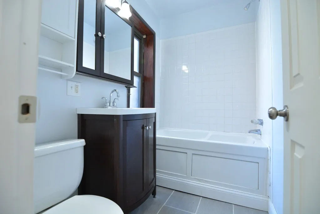 3241 N Damen Ave, ,  60618, USA 60618-unit#3-Chicago-IL